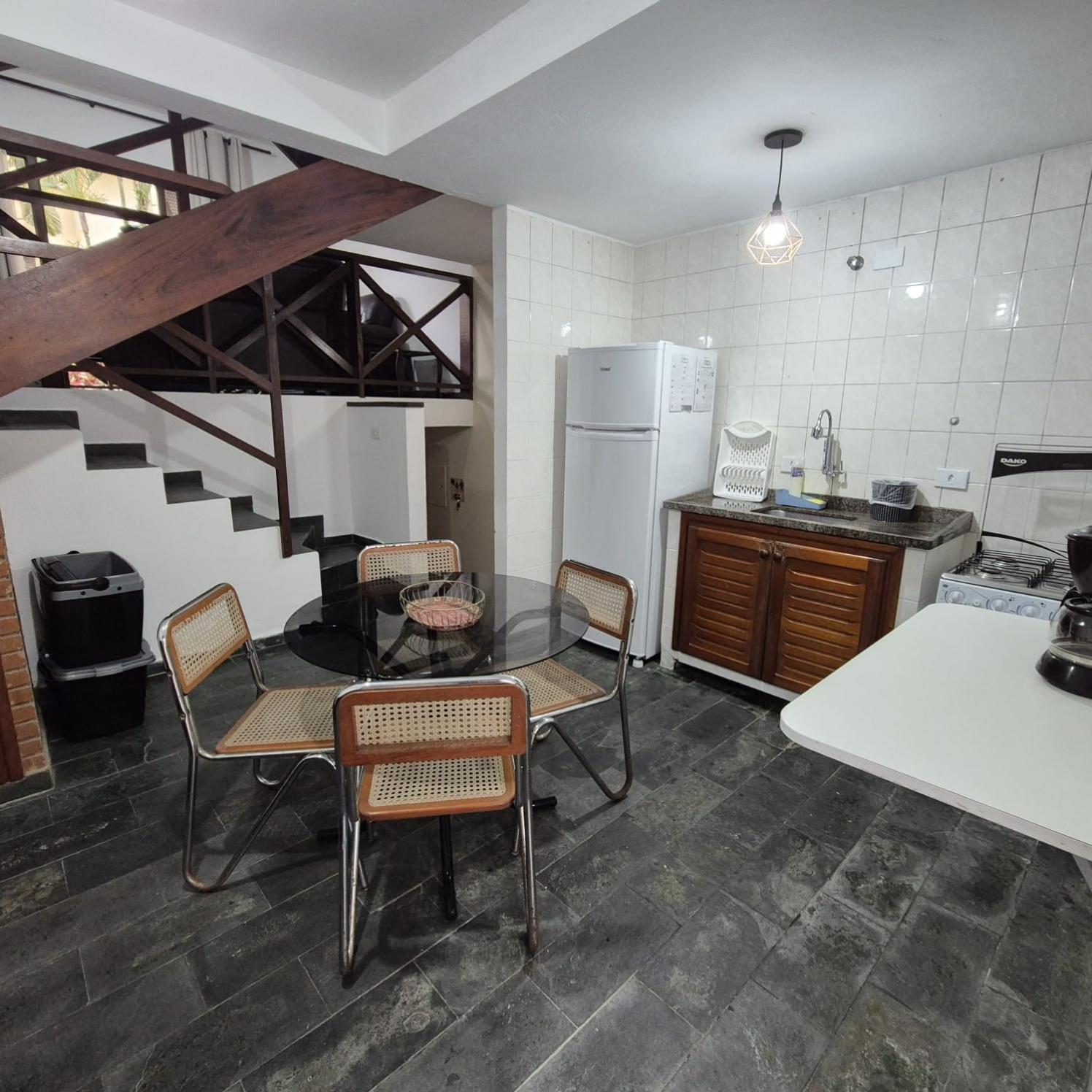 Casa Com 2quartos 1mezanino Wifi Piscina *