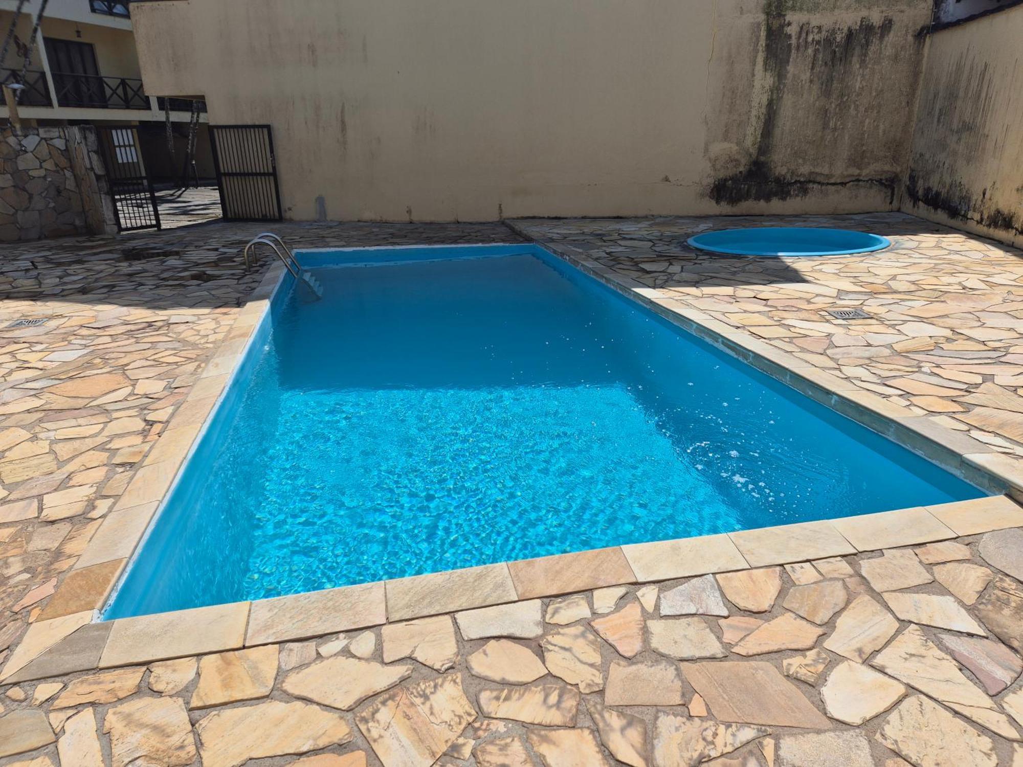 Casa Com 2quartos 1mezanino Wifi Piscina Casa de férias